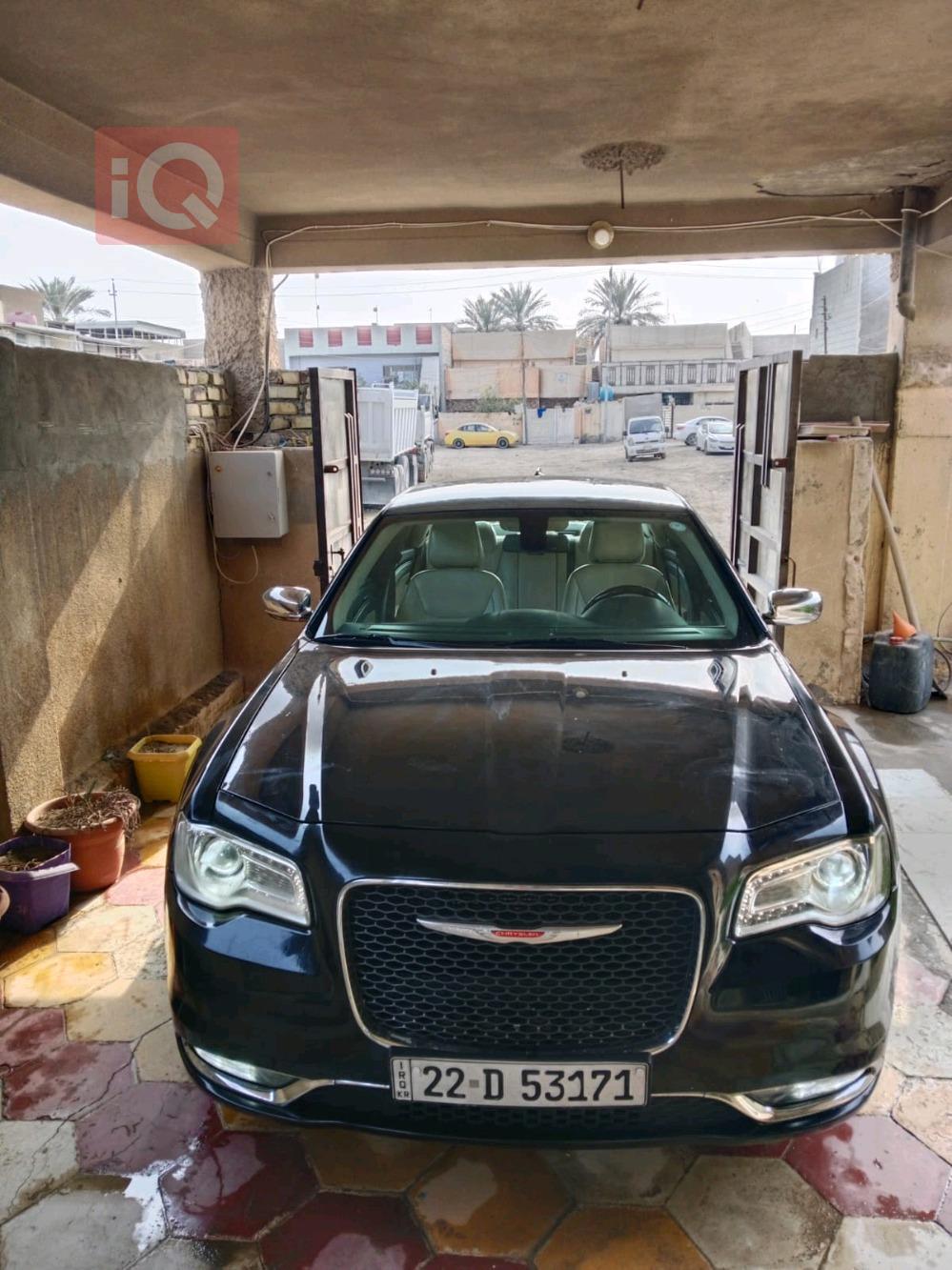 کرایسلەر 300